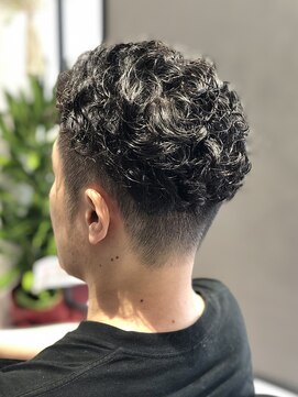 スカーレット(Scar/let) ウェーブヘア/メンズヘア/ベリーショート/メンズパーマ