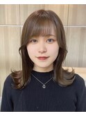 オリーブベージュ/ミディアムレイヤー/顔周りカット【柏・柏駅】