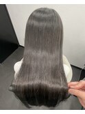 ロングヘアー　暗めグレージュ　上級髪質改善　赤坂見附