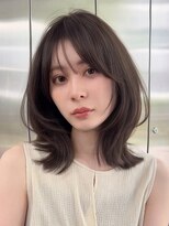 ネイト(Neit) レイヤーカット/グレージュカラー/ミディアムレイヤーカット