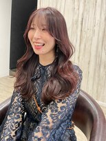 カミエ(kamie)&nbsp;ロングヘアのピンクカラー×透明感トリートメント