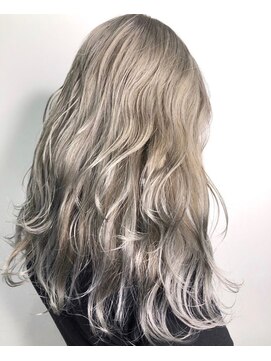 ローグ(LOGUE) 【LOGUE】外国人風ブロンド×バレイヤージュ