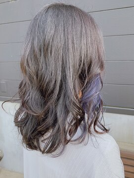 サロン クラッチ クリエイティブ コンセプト(salon CLUTCH creative concept) Point color