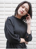 【SALON&】大人かきあげ前髪の暗髪ミディアム