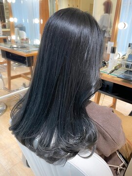 ネオリーブ チロル 横浜西口店(Neolive CiroL.) オフィスでも可 透け感ダークトーンカラー