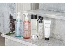 セラミド乳液トリートメント・高濃度ヒアルロン酸美容液で髪とお肌にも潤いを与えます。