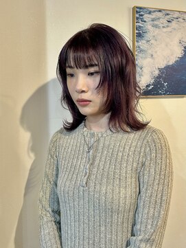 マリン(Marine) 20代30代パープルカラーウルフカット