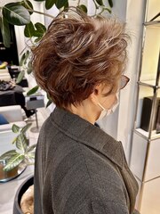 ラウンドグラデーションボリュームヘアパーマ60代70代