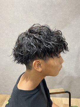 美容室 アクター 波巻きスパイラルパーマ