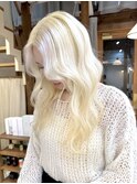 ホワイトブロンド抜きっぱなしブリーチトリプルカラーハイトーン