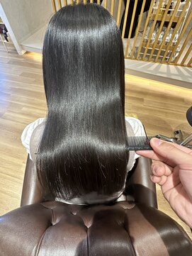 リーリエ(LILIE) 30代40代50代 髪質改善ストレート メテオ 縮毛矯正