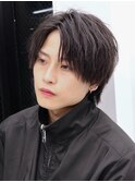 束感コンマバング黒髪ショートウルフセンターパートビジネスヘア