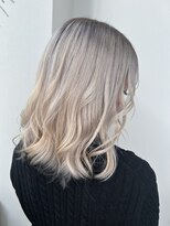 ヘアーデザインルアナ(Hair design Luana.)&nbsp;ホワイトブロンド