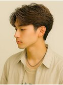 ブラウンメンズカラー韓国風コンマヘアセンターパート清潔感