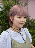 ボブぱっつん前髪ブリーチピンクベージュ