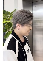 オン(on.)&nbsp;刈り上げない　ウルフ　シルバー