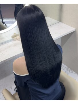 ピンク シー バイ アンジェリカ 瓢箪山2号店(PINQ she by ANGELICA) 透明感たっぷりブルーブラック