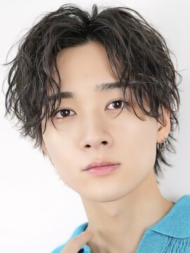 オーシャントーキョー 心斎橋(OCEAN TOKYO WEST) ツイストスパイラル波巻きスパイラルパーマセンターパートウルフ