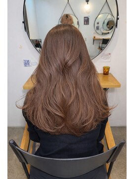 ロロネー 梅田(Lolonois) ツヤ髪ブラウンカラー