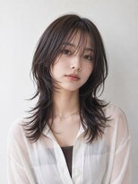 ミリール (Mireel) 顔まわり軽めのウルフレイヤー/くびれ/フェイスレイヤー
