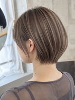 キリ 逗子(kiri) 逗子葉山マッシュショート丸みショートくびれボブハイライトY376