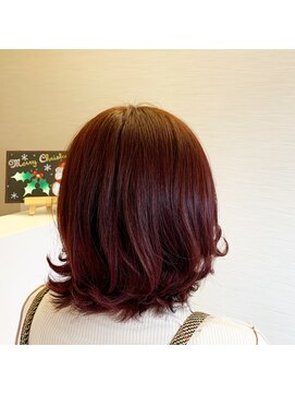 アカラ ヘアー akala ｈair ガーネットレッド