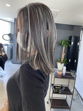 キング 高槻(K!ng) コントラスト切りっぱなしスタイル