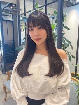 エレノア トーキョー 恵比寿(ELEANOAH TOKYO) 艶髪ブルーブラック ナチュラルレイヤーカット