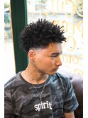 スパイキーアフロ/テーパーフェード