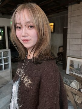 チルト(chillt.) blond gradation design