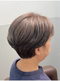 分け目の白髪が気になる方必見！白髪ぼかしショート