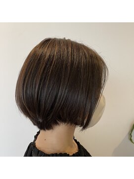 ザ ラボ アングゥ(The Labo ungu) グレージュカラー