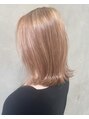 シェリー(Cherie) ハイライトとブリーチで仕上げる明るい白髪染め