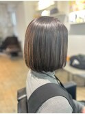 こなれハイトーンダークアッシュ白髪ぼかし透明感ショートボブ