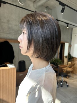 カルマ(carma) 顔まわりレイヤーボブ