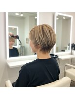 アース 大曽根店(HAIR&MAKE EARTH) earthショートレイヤーボブミルクティー丸みショートボブ