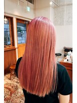 ニクラ ザ ブリンク(NICLA the blink)&nbsp;大人かわいいピンクベージュ系艶髪ロング サーモンピンク