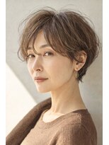 ハーツ(Heart's)&nbsp;大人ショート　白髪ぼかし　脱白髪染め　ハイライト40代50代60代