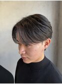 毛流れセンターパートナチュラルスタイル刈り上げ