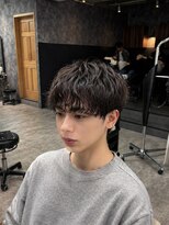 フォンド 津田沼(fond.) MEN’S HAIR/波巻きツイストスパイラル/リバースセンターパート