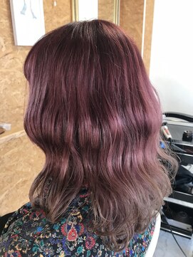 ハグ(Hug) [Hug][鹿沼]ピンクから毛先はベージュに＊グラカラ