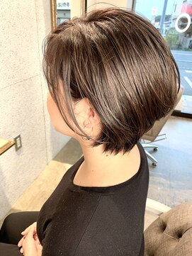 ナブラ(NABLA) くびれショートハイライト