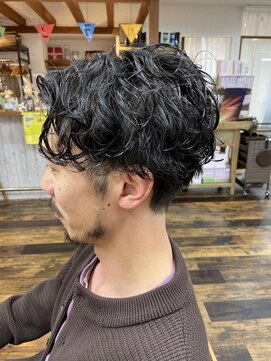 ソルト(Salt) センターパートパーマ