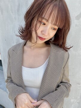 エル(EL by green) (akiko)カッパーピンク×外ハネミディアム