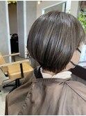 ショートボブ