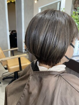 ヘアーアンドビューティーショップ エボルティー(hair&beauty shop EvoLuty) ショートボブ