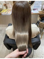 アノイ ポム(annoii_pom)&nbsp;艶ベージュ