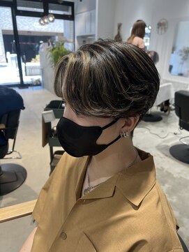 グラスバイネオリーブ 大倉山駅前店(grace by neolive) メンズセンターパート×ハイライトカラー