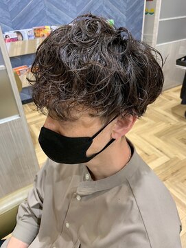 アール 多治見店(#arl) メンズカットパーマ