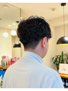 ビアノバ(via nova) 動きがしっかりあるパーマスタイル